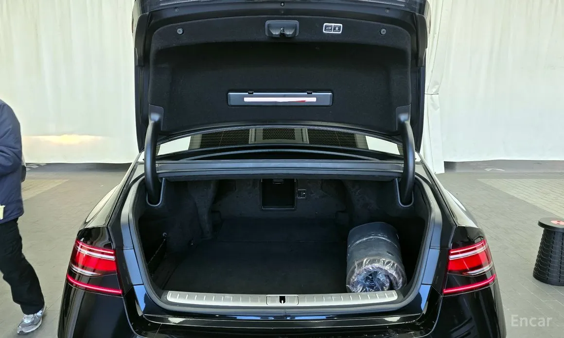 Фото 20 - Genesis G90