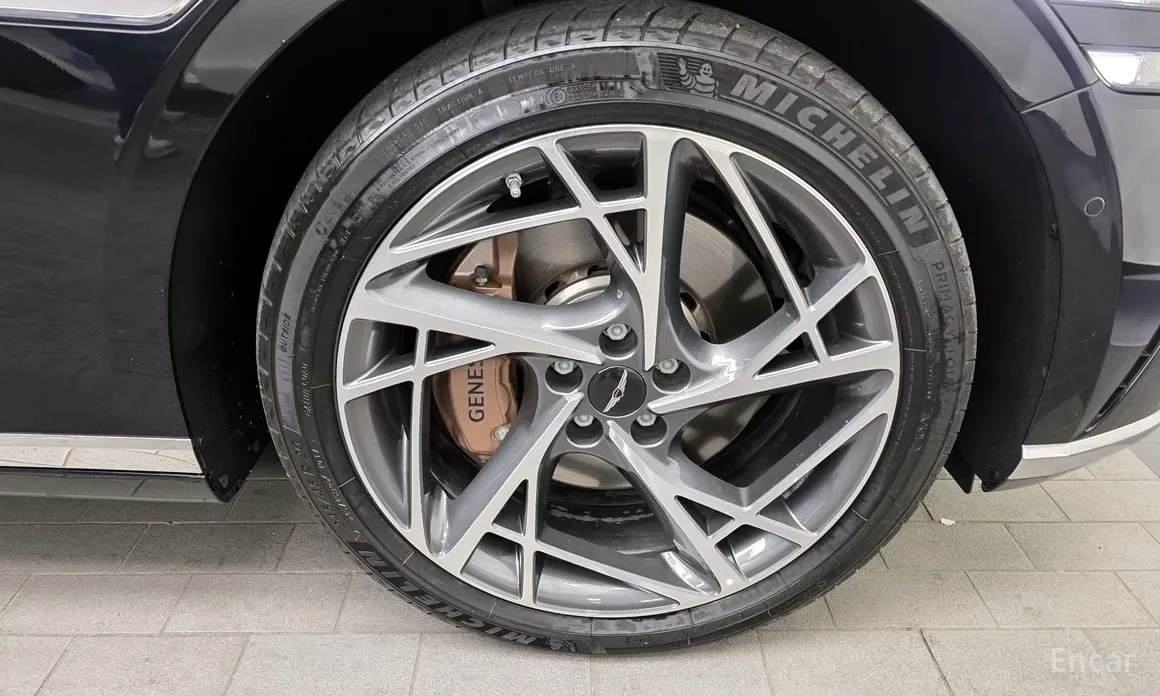 Фото 5 - Genesis G90