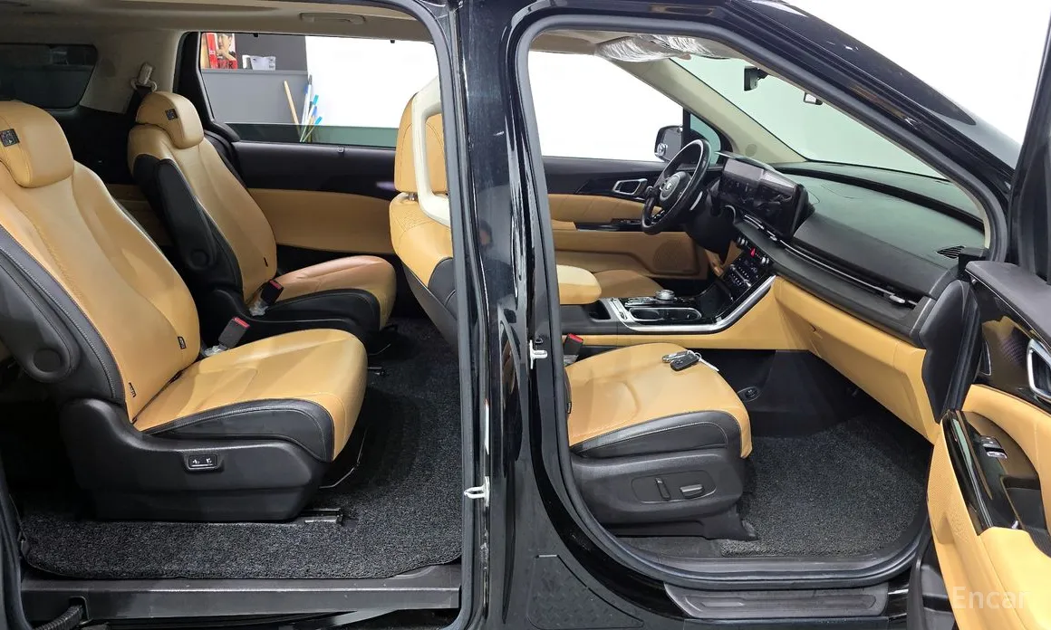 Фото 11 - Kia Carnival