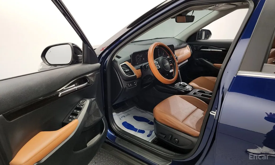 Фото 10 - Kia Seltos