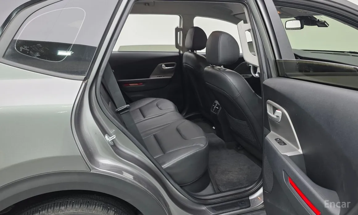 Фото 12 - Kia Niro