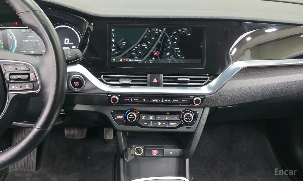 Фото 16 - Kia Niro