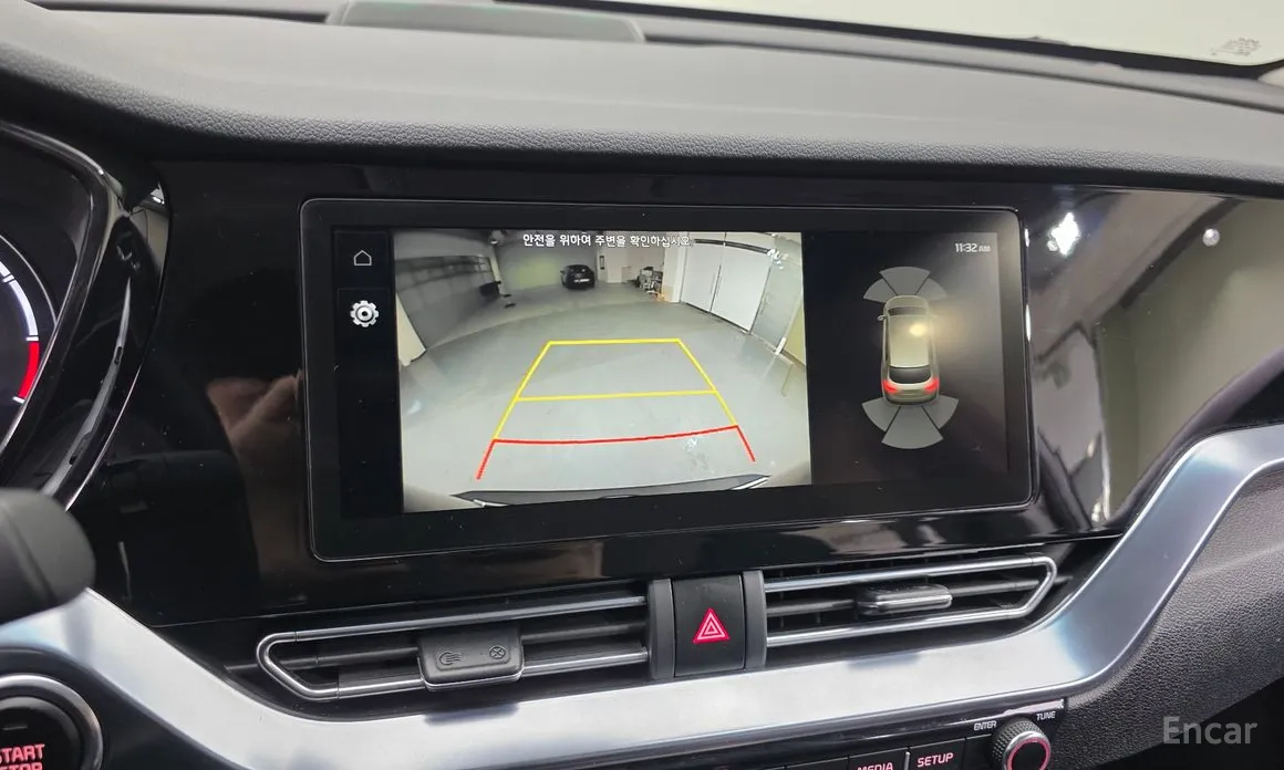 Фото 17 - Kia Niro