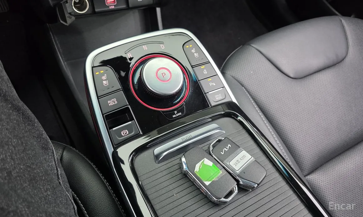 Фото 9 - Kia Niro