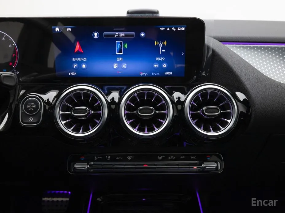 Фото 13 - Mercedes-Benz GLA-Class