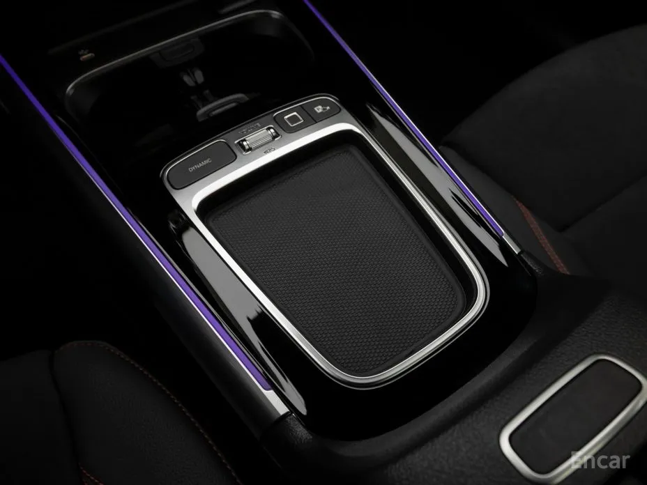 Фото 16 - Mercedes-Benz GLA-Class