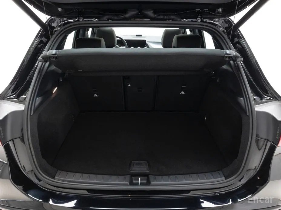 Фото 6 - Mercedes-Benz GLA-Class