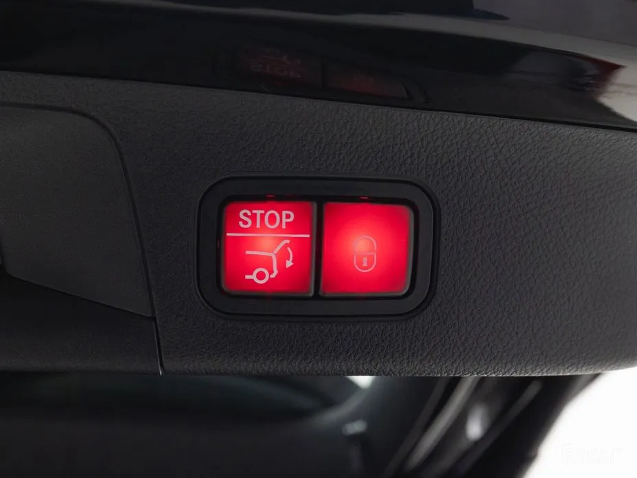 Фото 7 - Mercedes-Benz GLA-Class