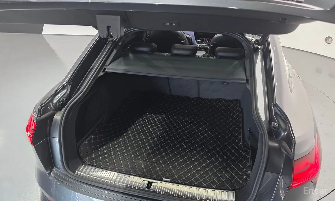 Фото 20 - Audi e-tron