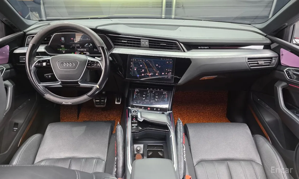 Фото 7 - Audi e-tron