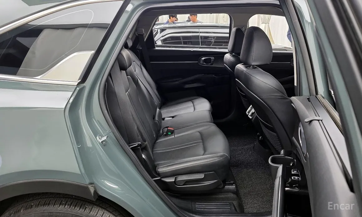 Фото 12 - Kia Sorento