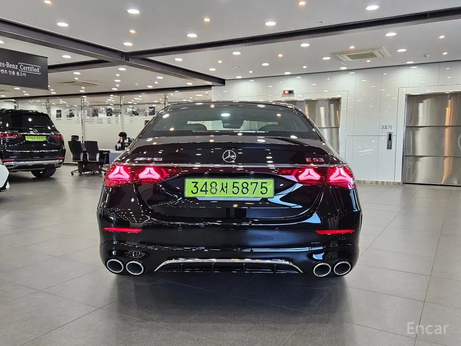 Фото 4 - Mercedes-Benz E-Class