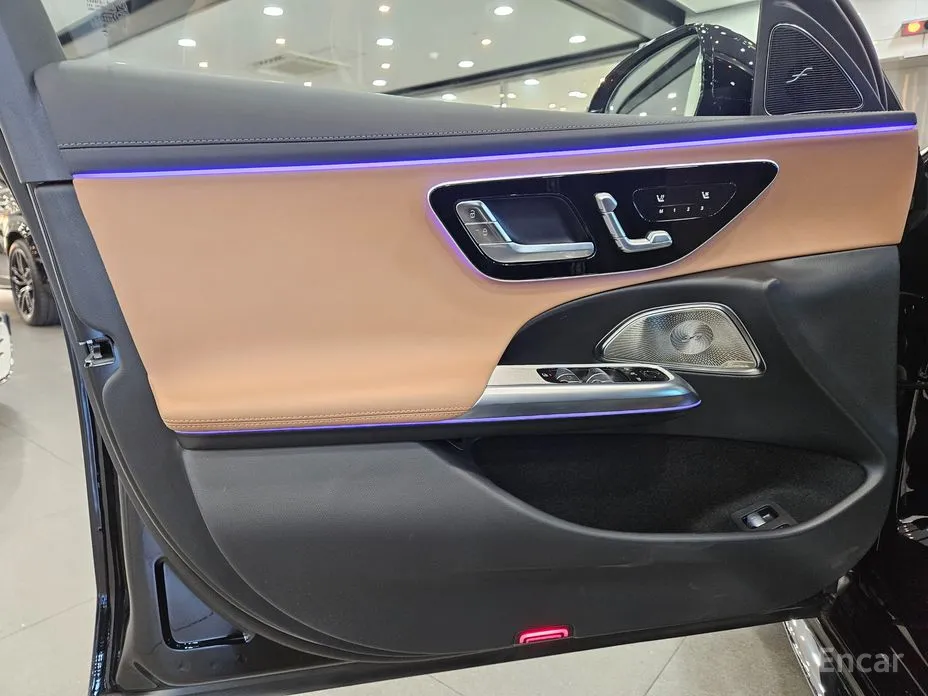 Фото 5 - Mercedes-Benz E-Class