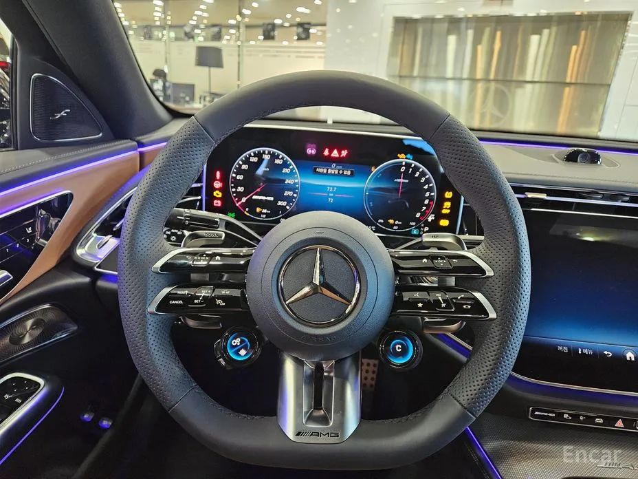 Фото 7 - Mercedes-Benz E-Class