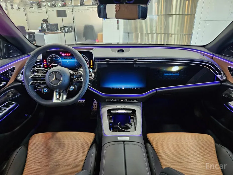 Фото 8 - Mercedes-Benz E-Class