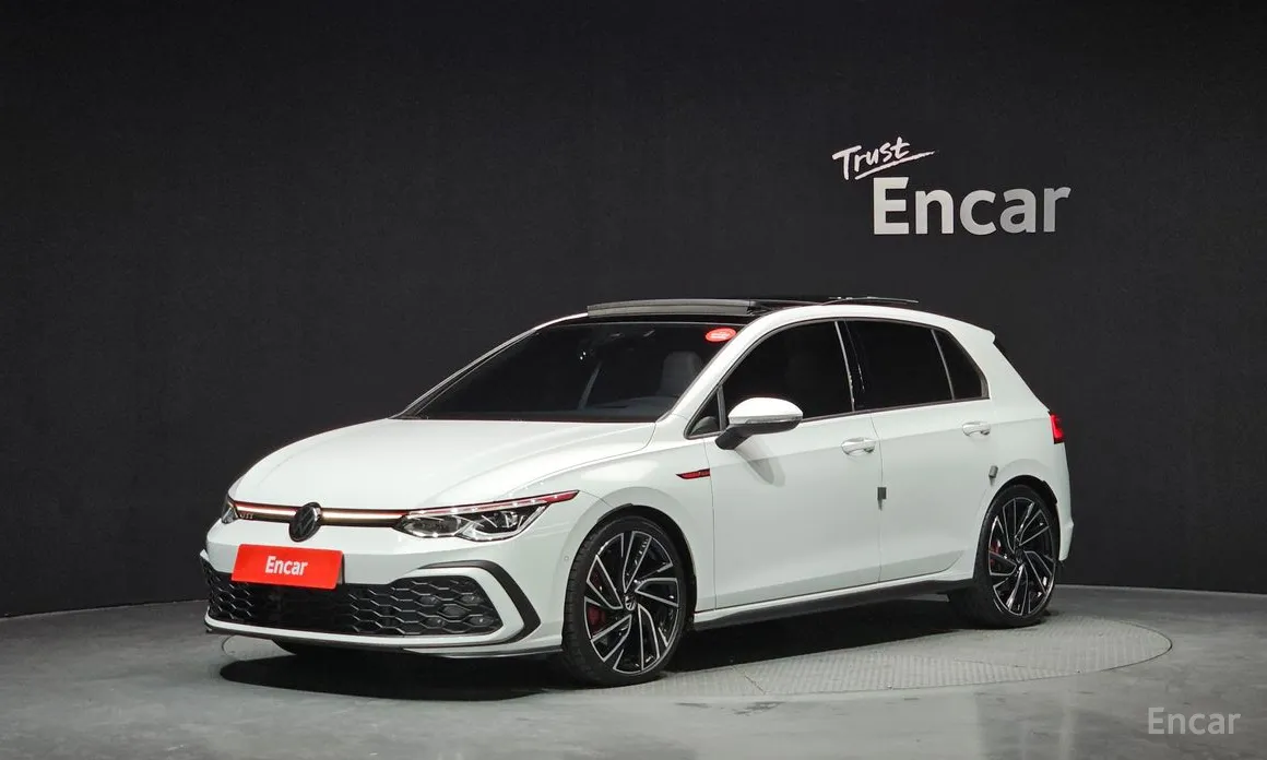 Фото 1 - Volkswagen Golf