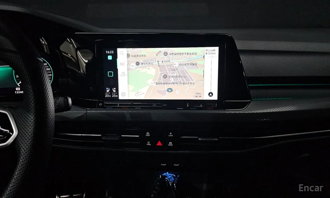 Фото 14 - Volkswagen Golf