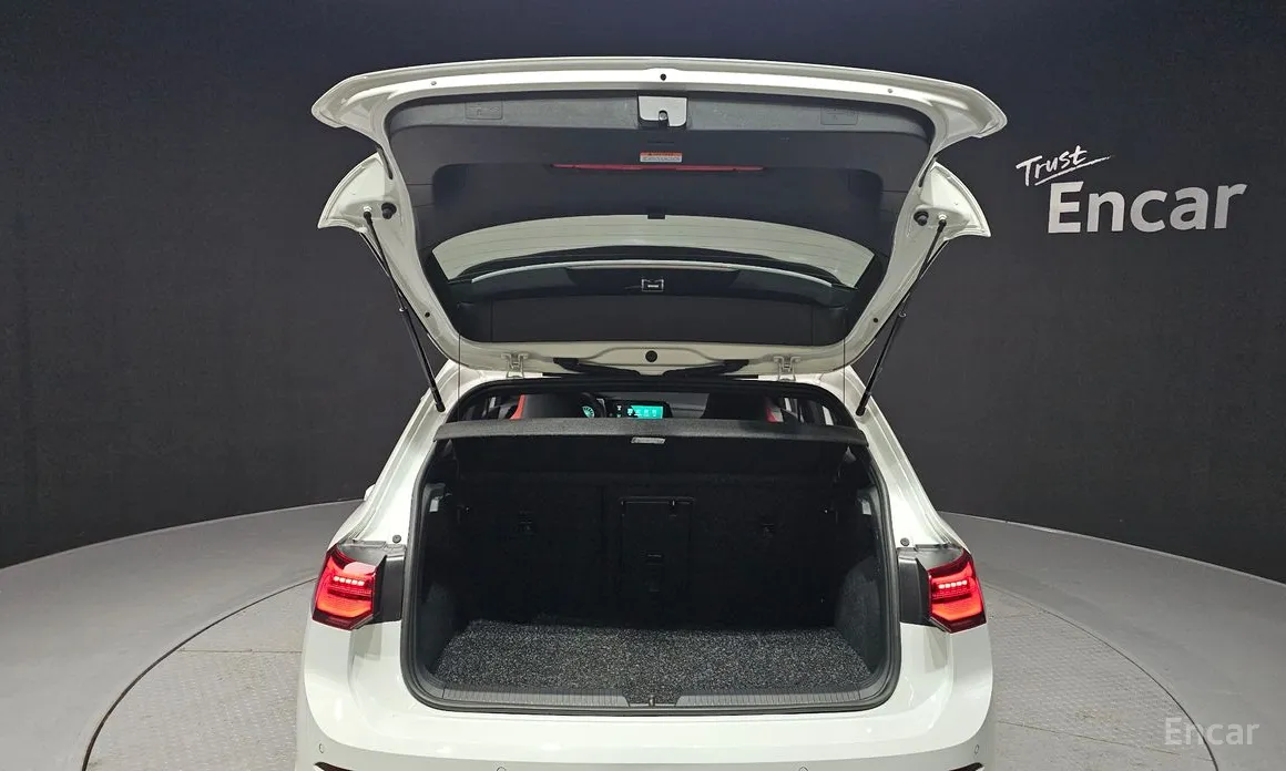 Фото 20 - Volkswagen Golf