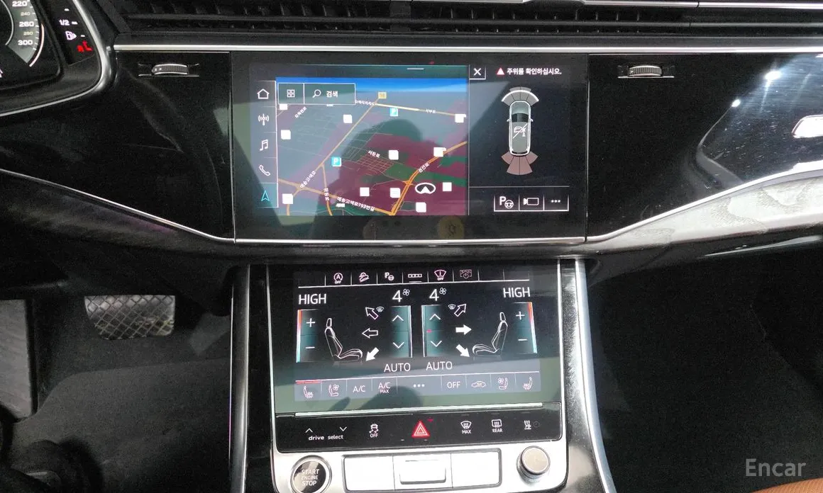 Фото 14 - Audi Q7