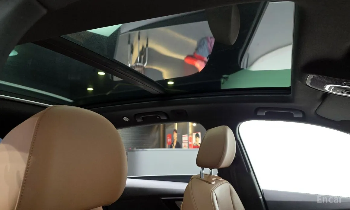 Фото 19 - Audi Q7