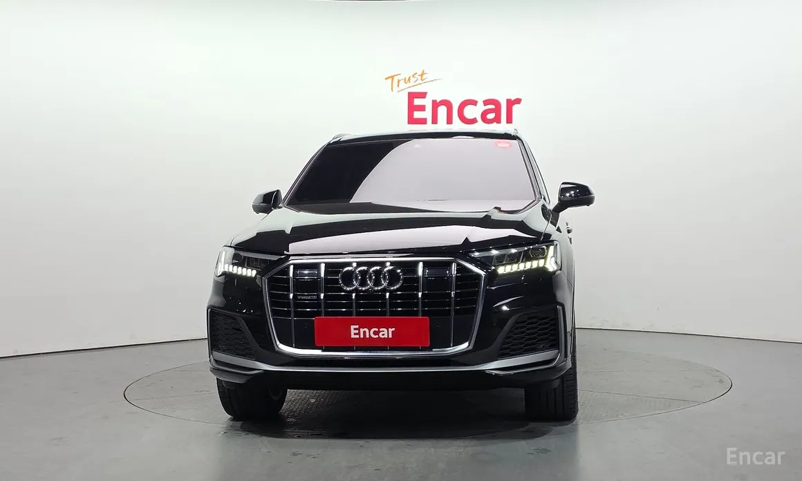 Фото 3 - Audi Q7