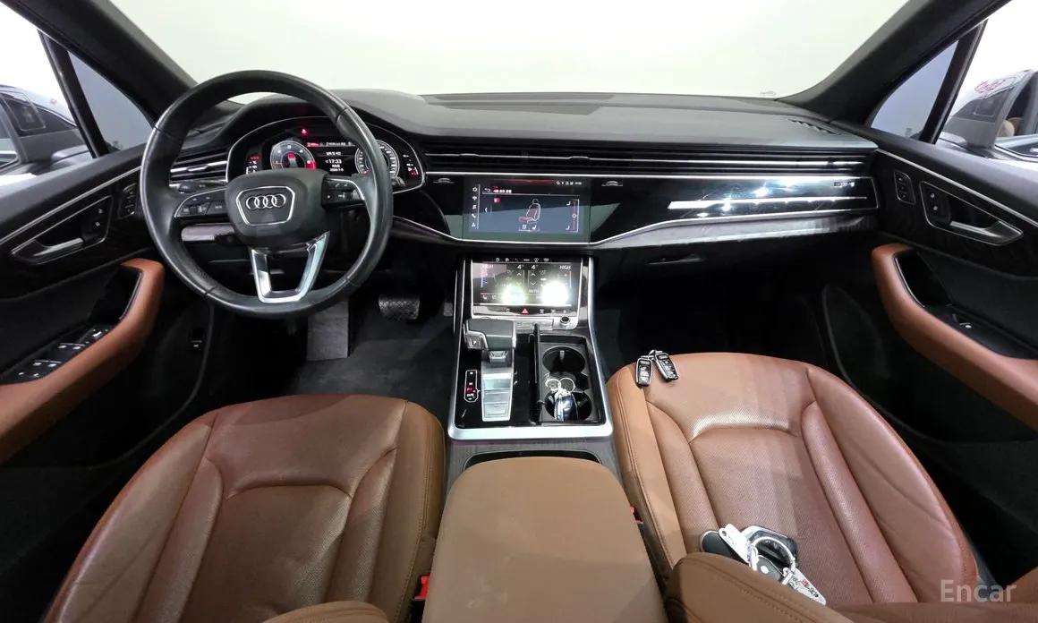 Фото 7 - Audi Q7