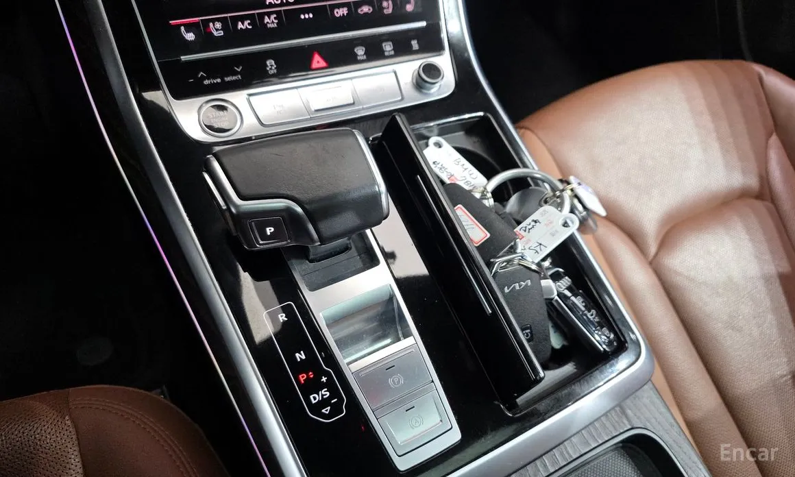 Фото 9 - Audi Q7