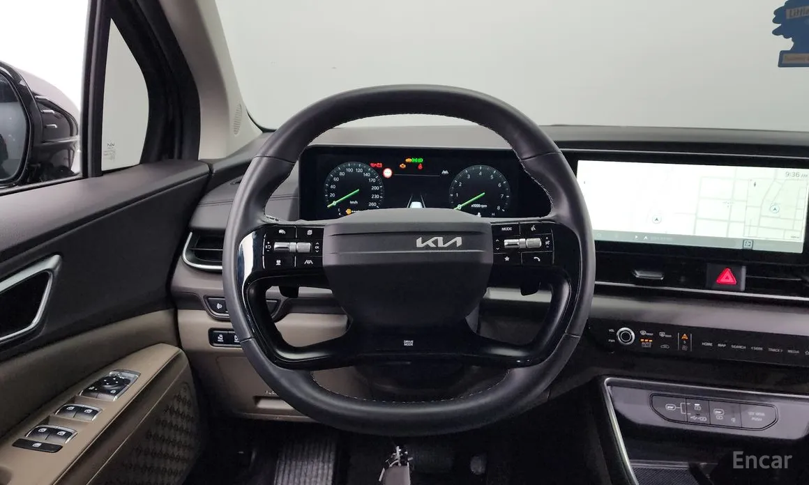 Фото 14 - Kia Carnival