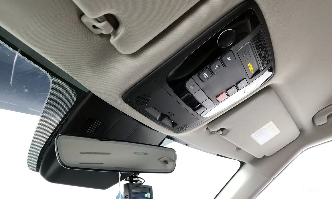 Фото 19 - Kia Carnival