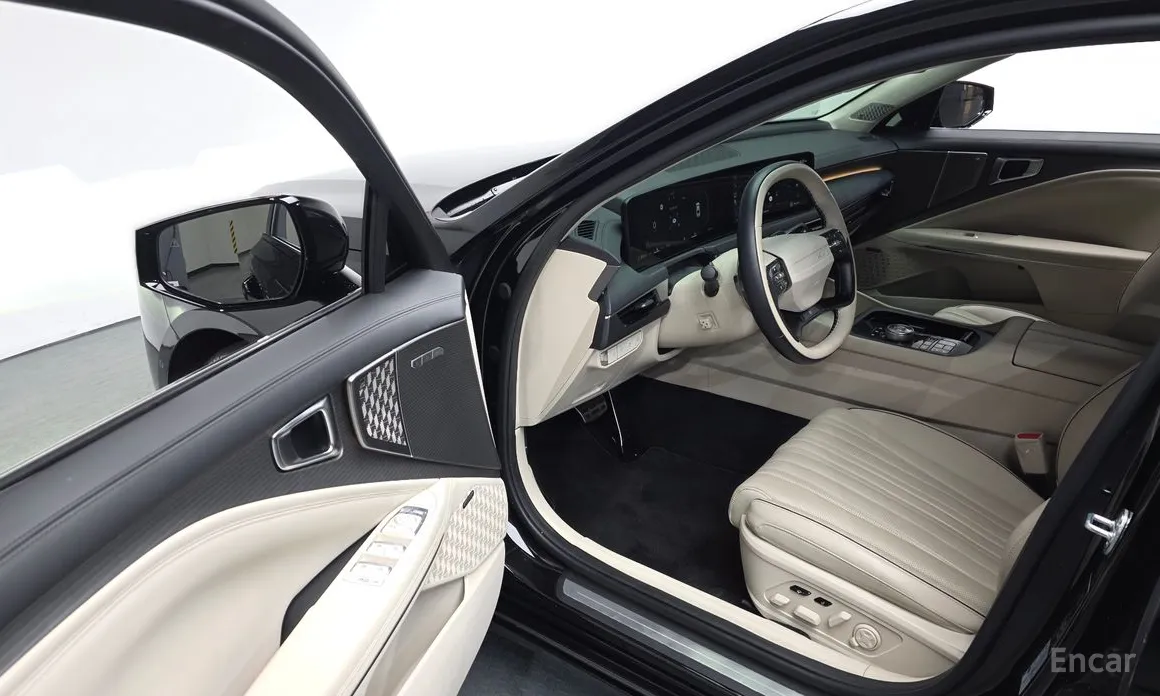 Фото 12 - Kia K8