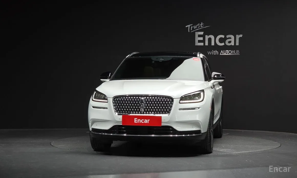 Фото 3 - Lincoln Corsair