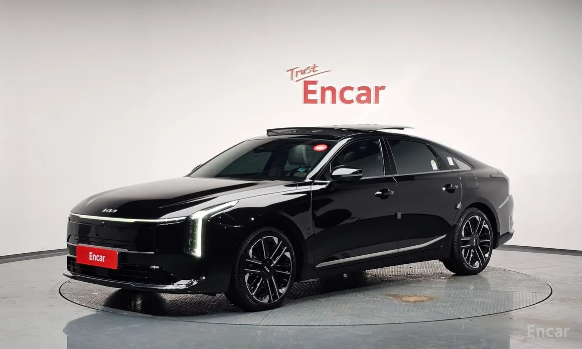 Фото 1 - Kia K8