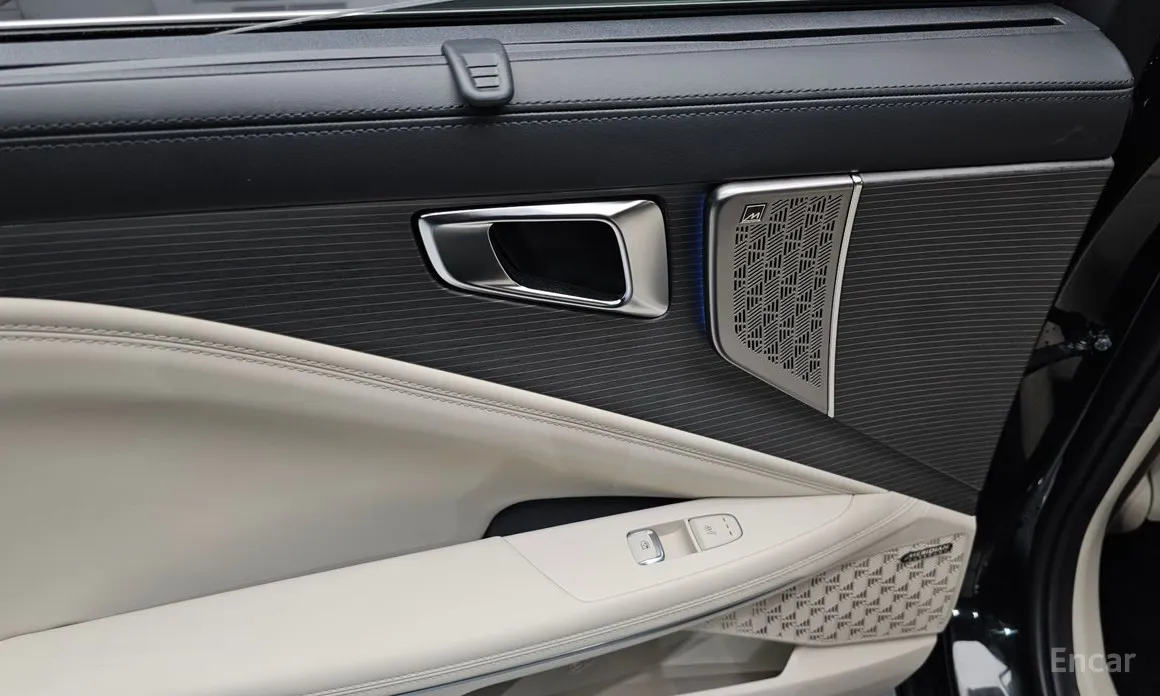 Фото 19 - Kia K8