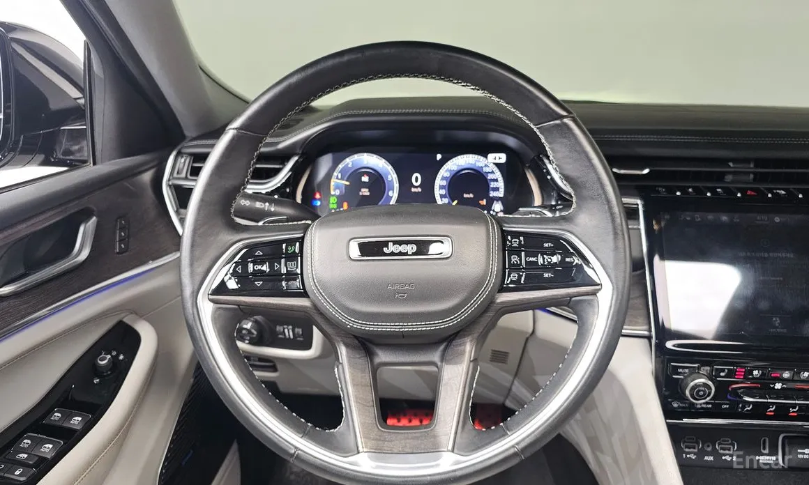 Фото 13 - Jeep Cherokee