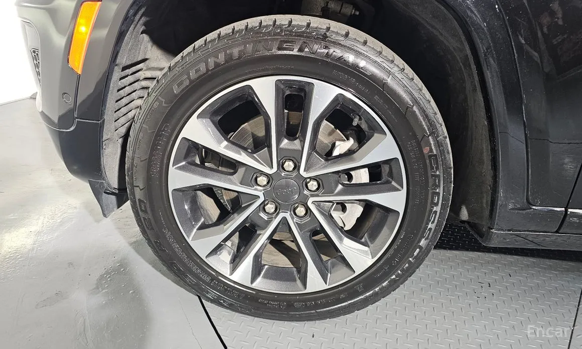 Фото 5 - Jeep Cherokee