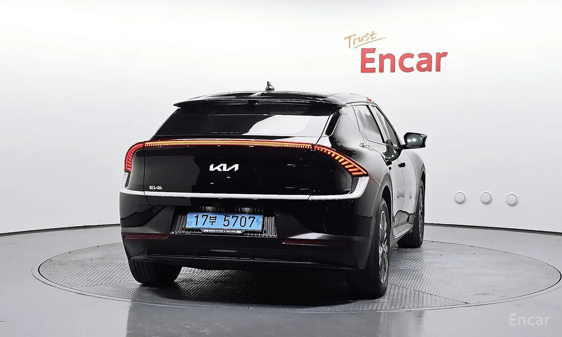 Фото 4 - Kia EV6