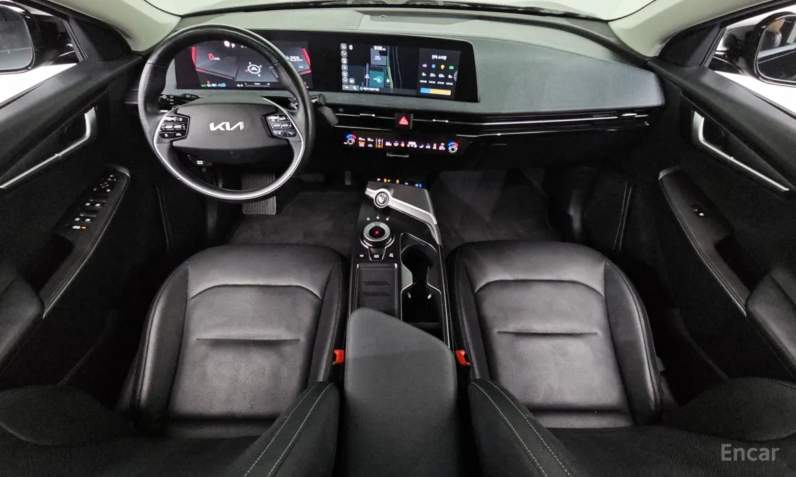 Фото 7 - Kia EV6