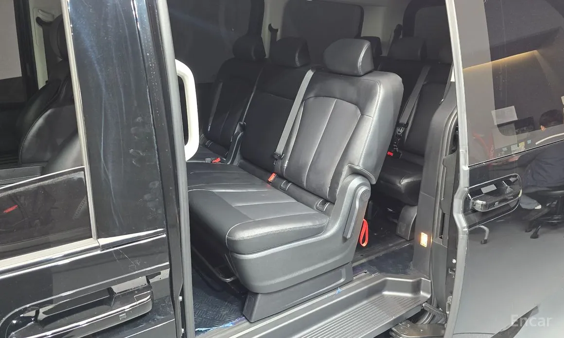 Фото 11 - Hyundai Staria