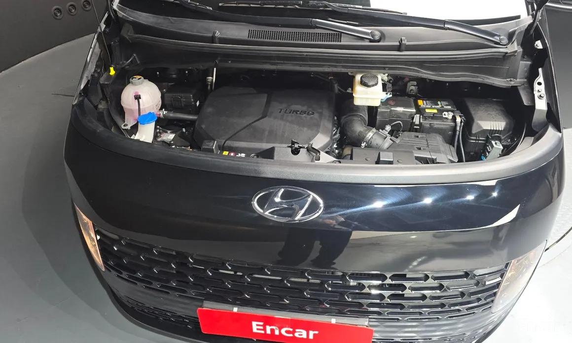 Фото 6 - Hyundai Staria