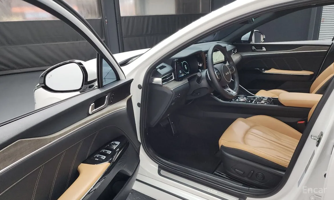 Фото 10 - Kia K5