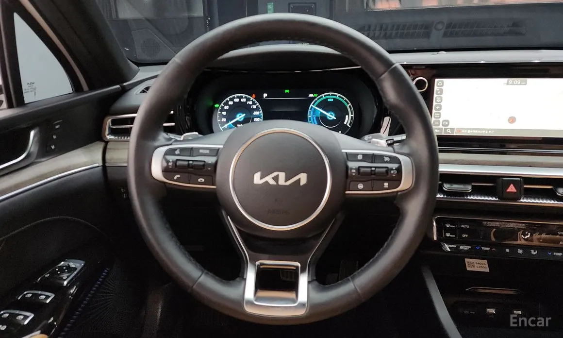 Фото 13 - Kia K5