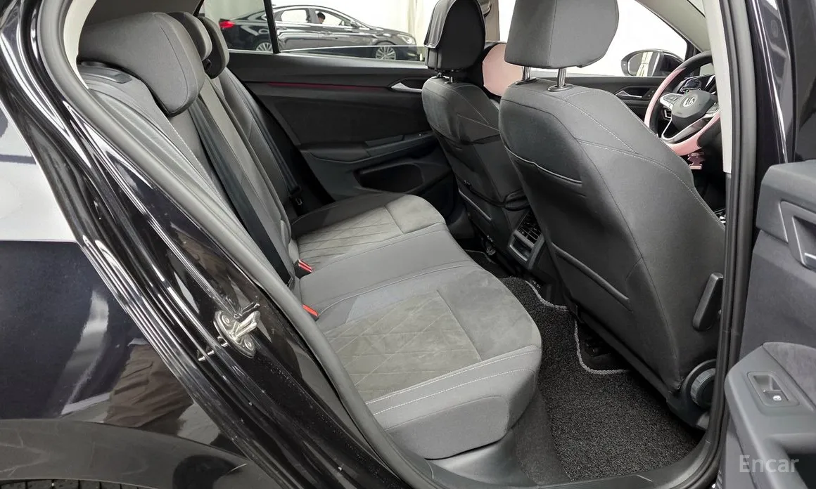 Фото 12 - Volkswagen Golf