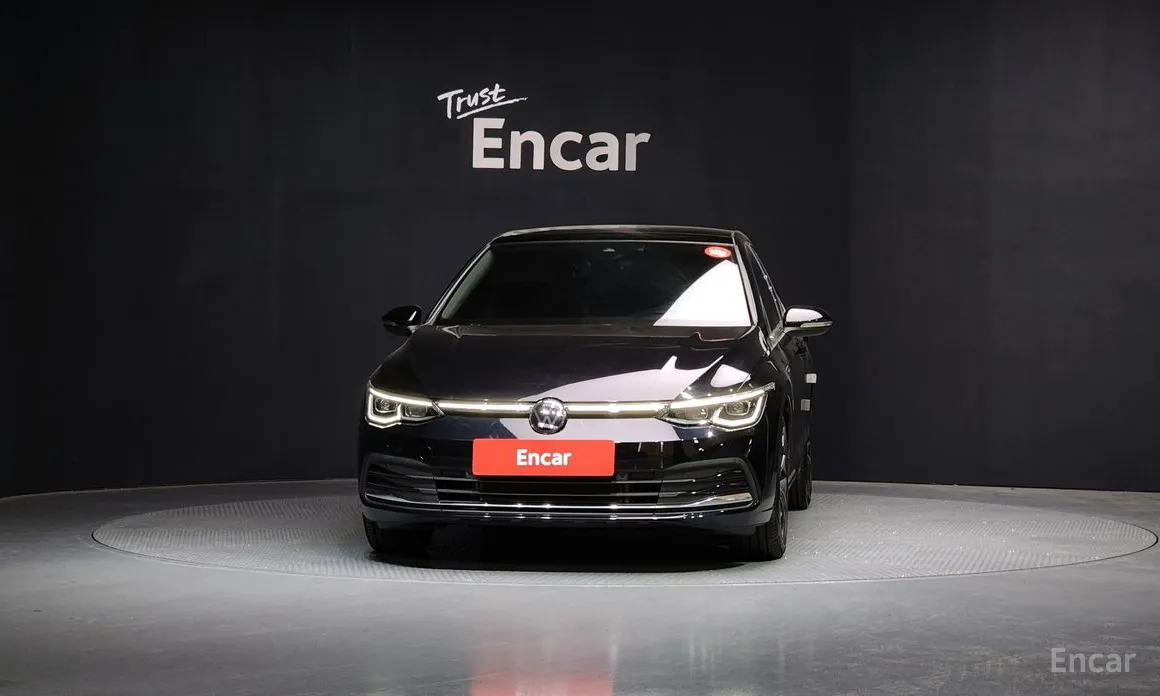 Фото 3 - Volkswagen Golf