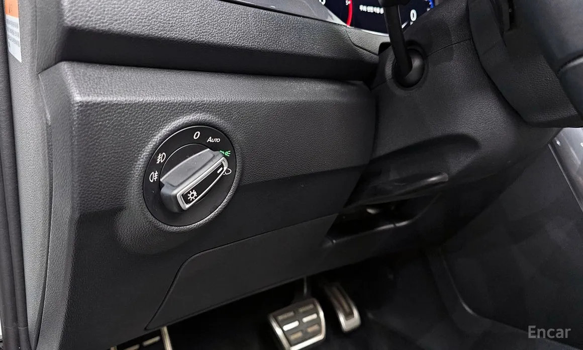 Фото 17 - Volkswagen T-Roc