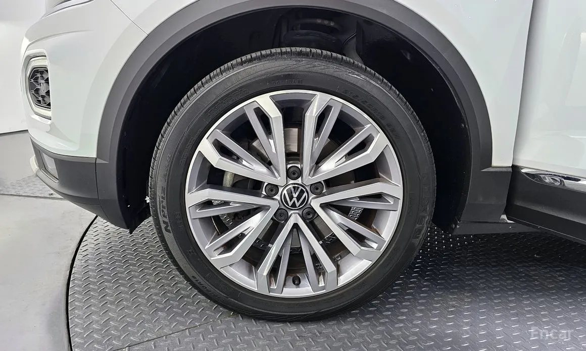 Фото 5 - Volkswagen T-Roc