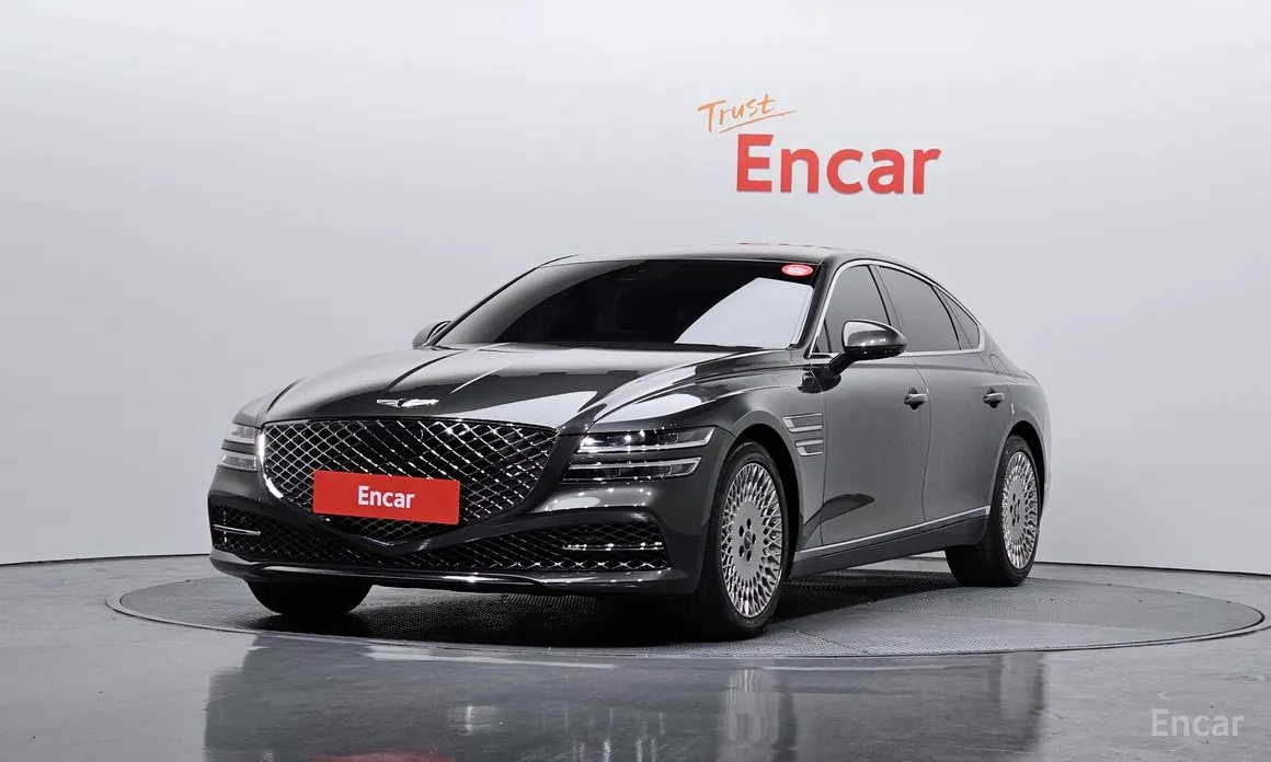 Фото 1 - Genesis G80