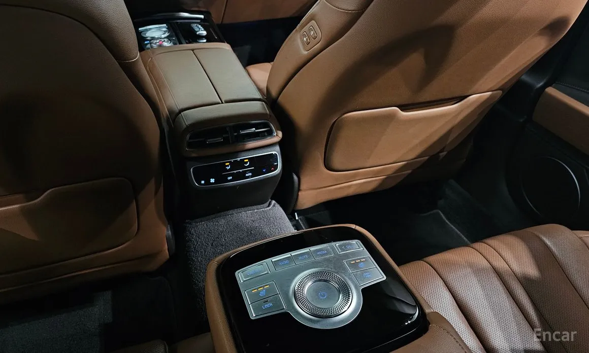 Фото 18 - Genesis G80