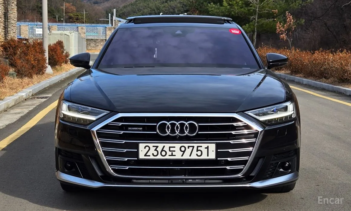 Фото 3 - Audi A8