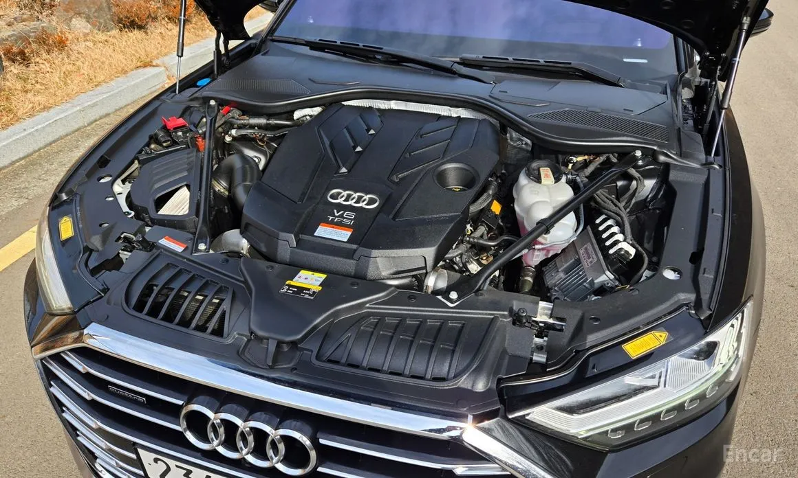 Фото 7 - Audi A8