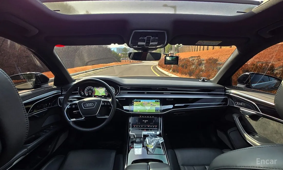 Фото 8 - Audi A8